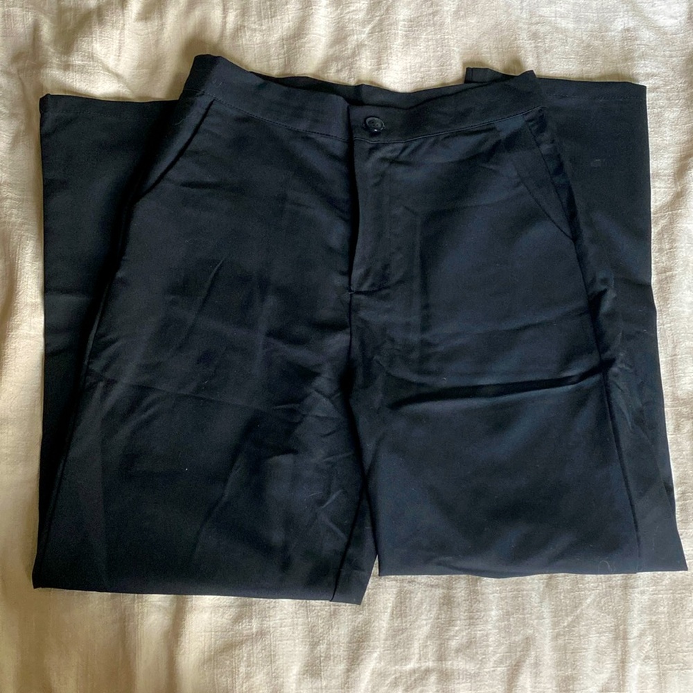 Size M black dress pants